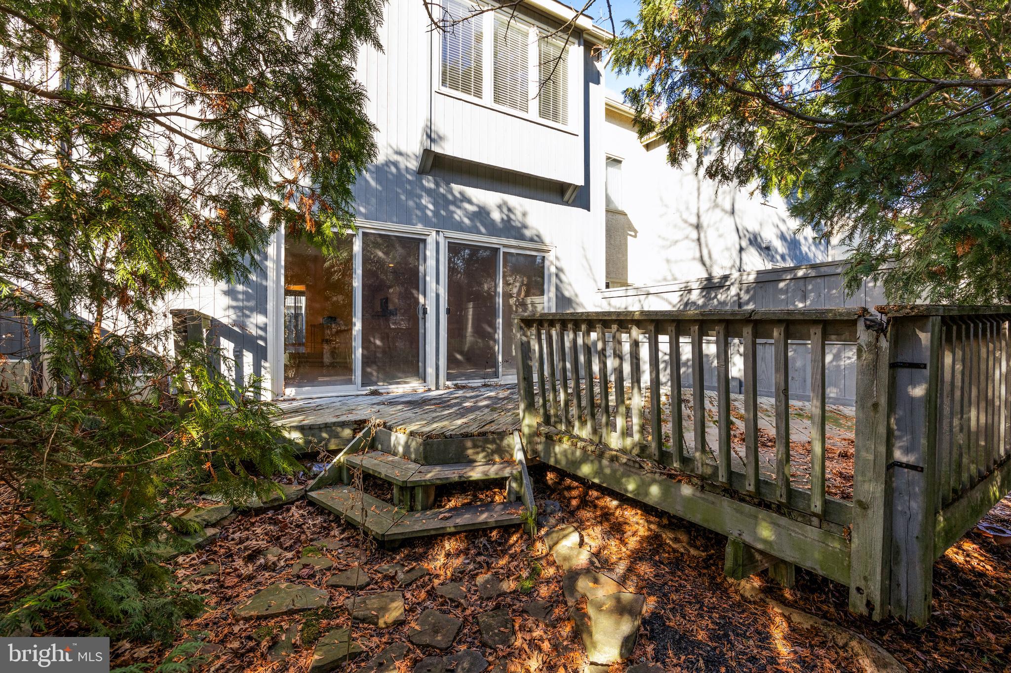 962 Chanticleer Cherry Hill, NJ 08003 - Photo 36 of 38 a view of a house with backyard and sitting area