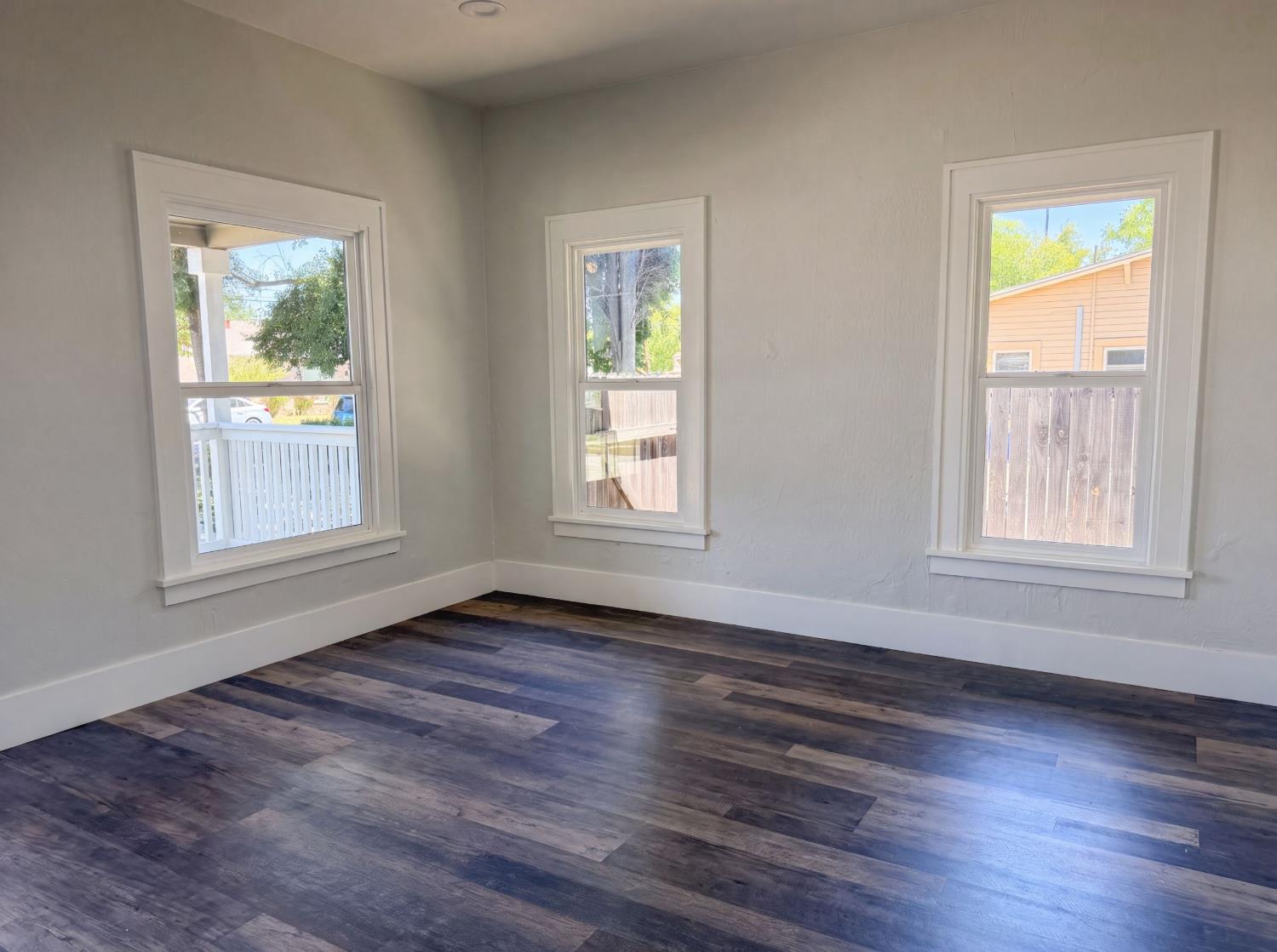 1860 West Willow Street Stockton, CA 95203 - Photo 7 of 27