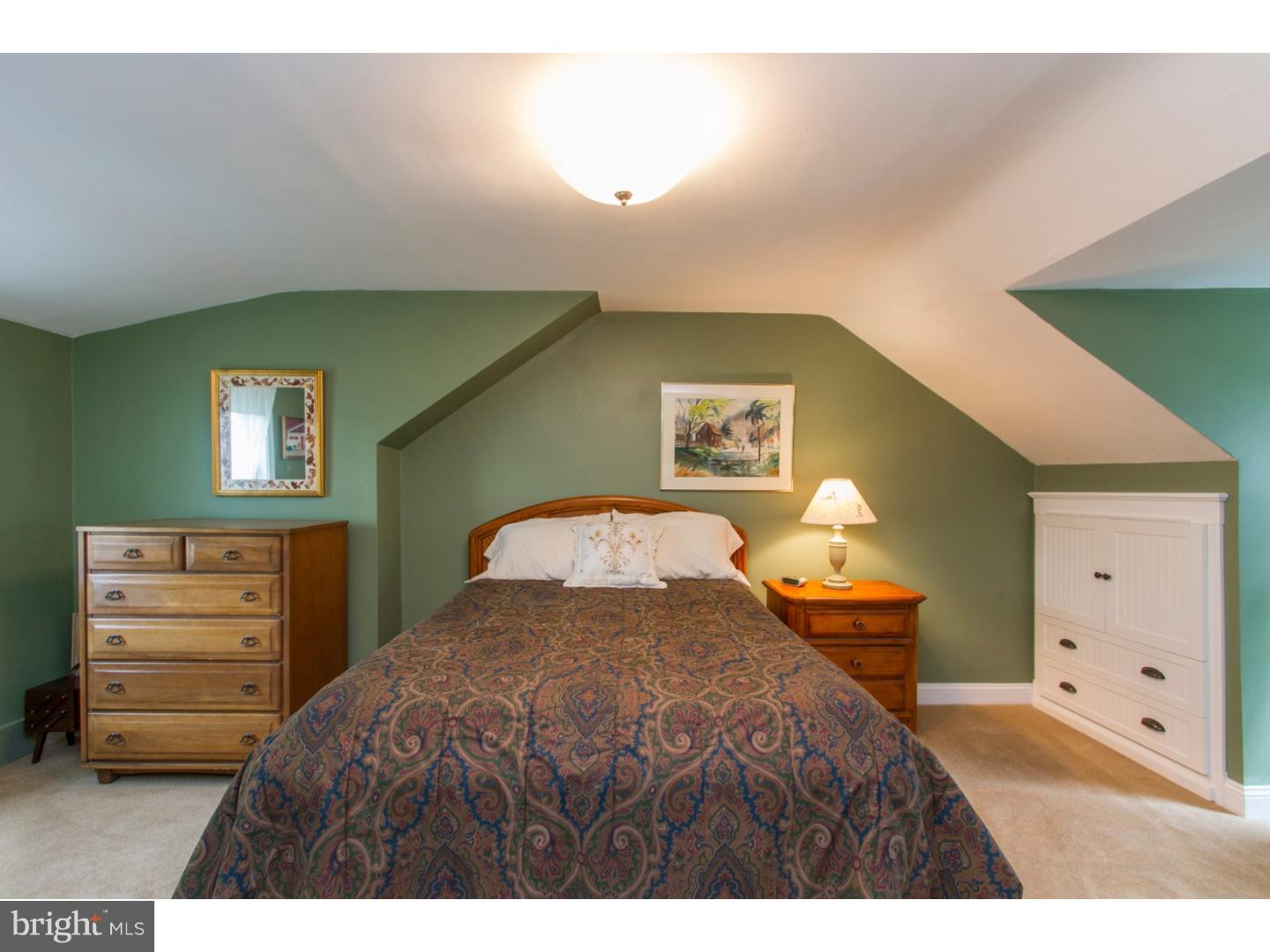 2610 Oriole Road Broomall, PA 19008 - Photo 11 of 25 Bedroom 3