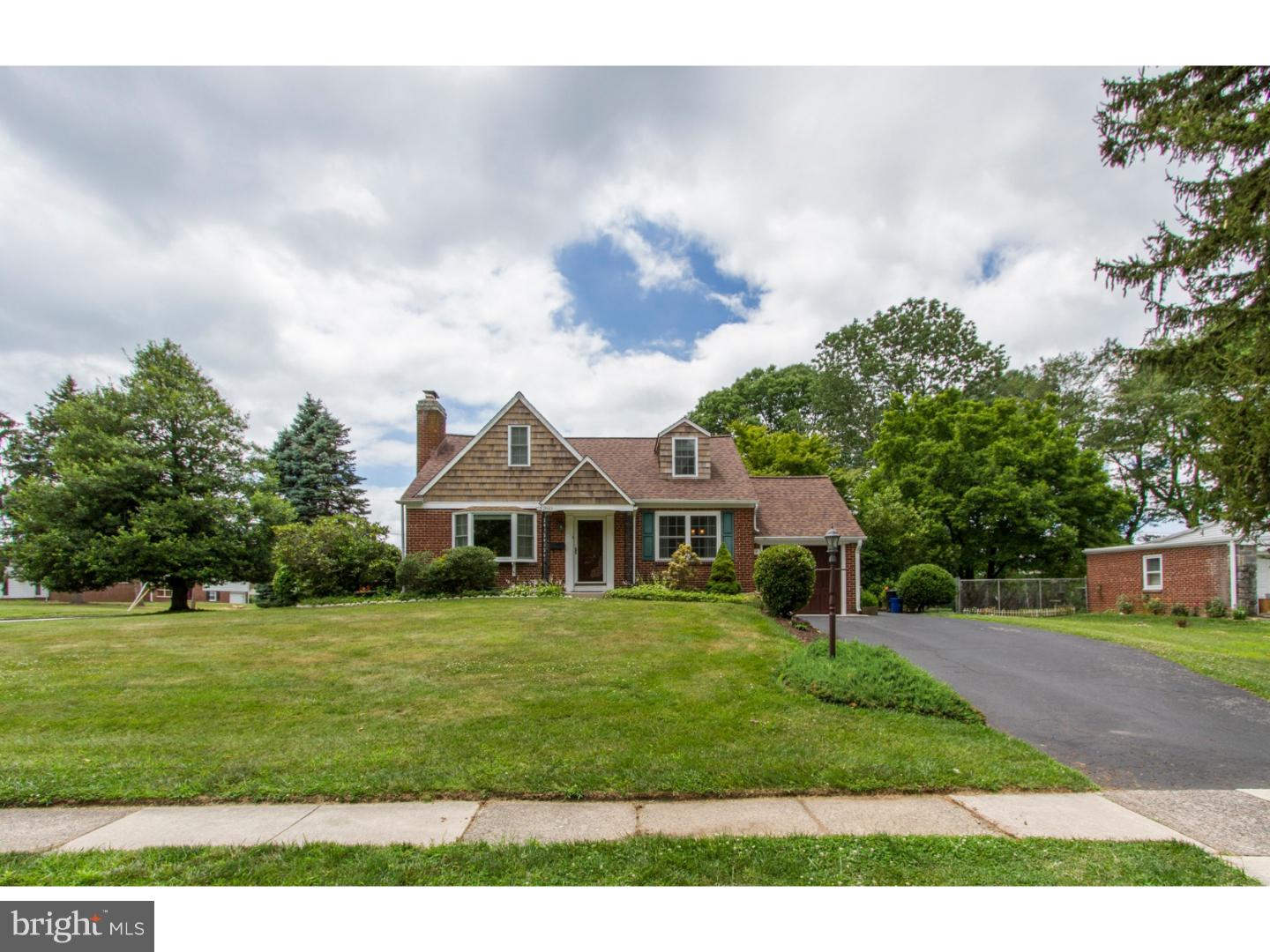 2610 Oriole Road Broomall, PA 19008 - Photo 25 of 25 Front Yard