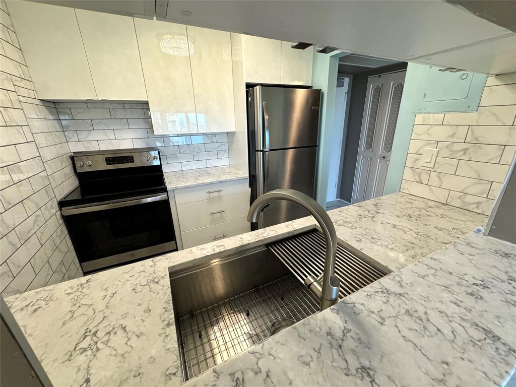 777 South Federal Highway, Unit RPH11 Pompano Beach, FL 33062 - Photo 6 of 48