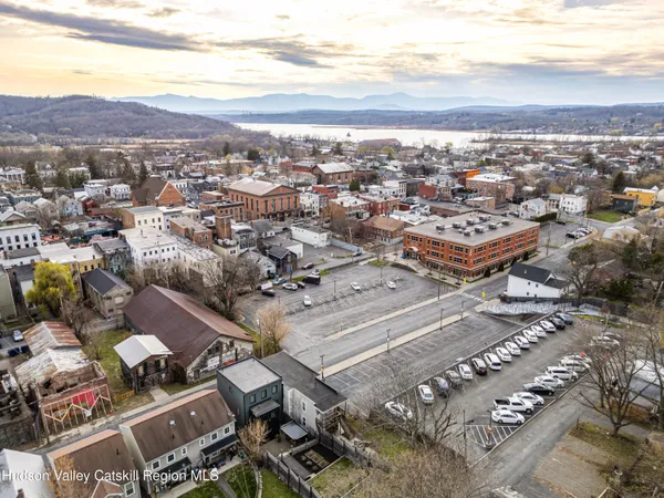 $1,150,000 | 352 Columbia Street, Hudson, NY 12534