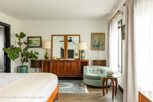 $1,150,000 | 352 Columbia Street, Hudson, NY 12534