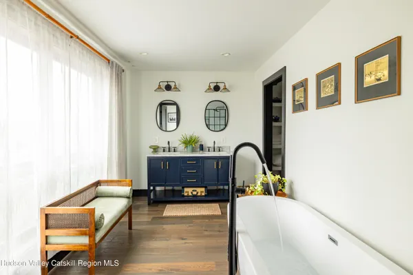 $1,150,000 | 352 Columbia Street, Hudson, NY 12534