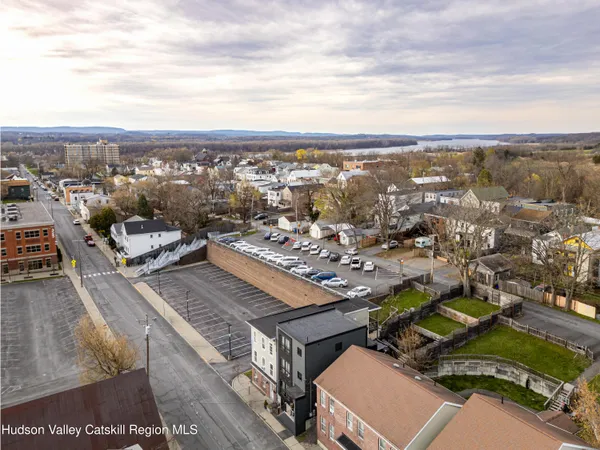 $1,150,000 | 352 Columbia Street, Hudson, NY 12534