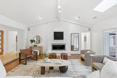 $995,000 | 10334 White Rock Place, Dallas, TX 75238
