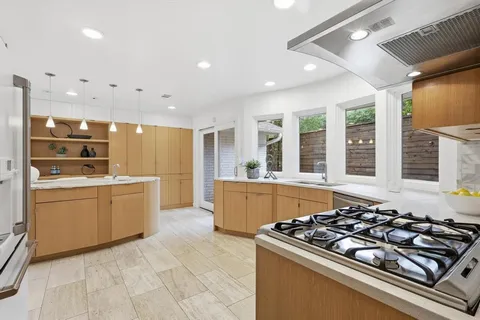 $995,000 | 10334 White Rock Place, Dallas, TX 75238