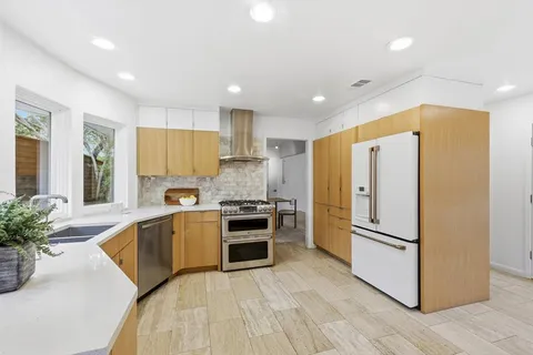 $995,000 | 10334 White Rock Place, Dallas, TX 75238