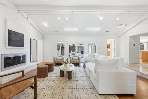 $995,000 | 10334 White Rock Place, Dallas, TX 75238
