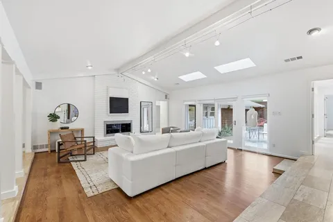 $995,000 | 10334 White Rock Place, Dallas, TX 75238