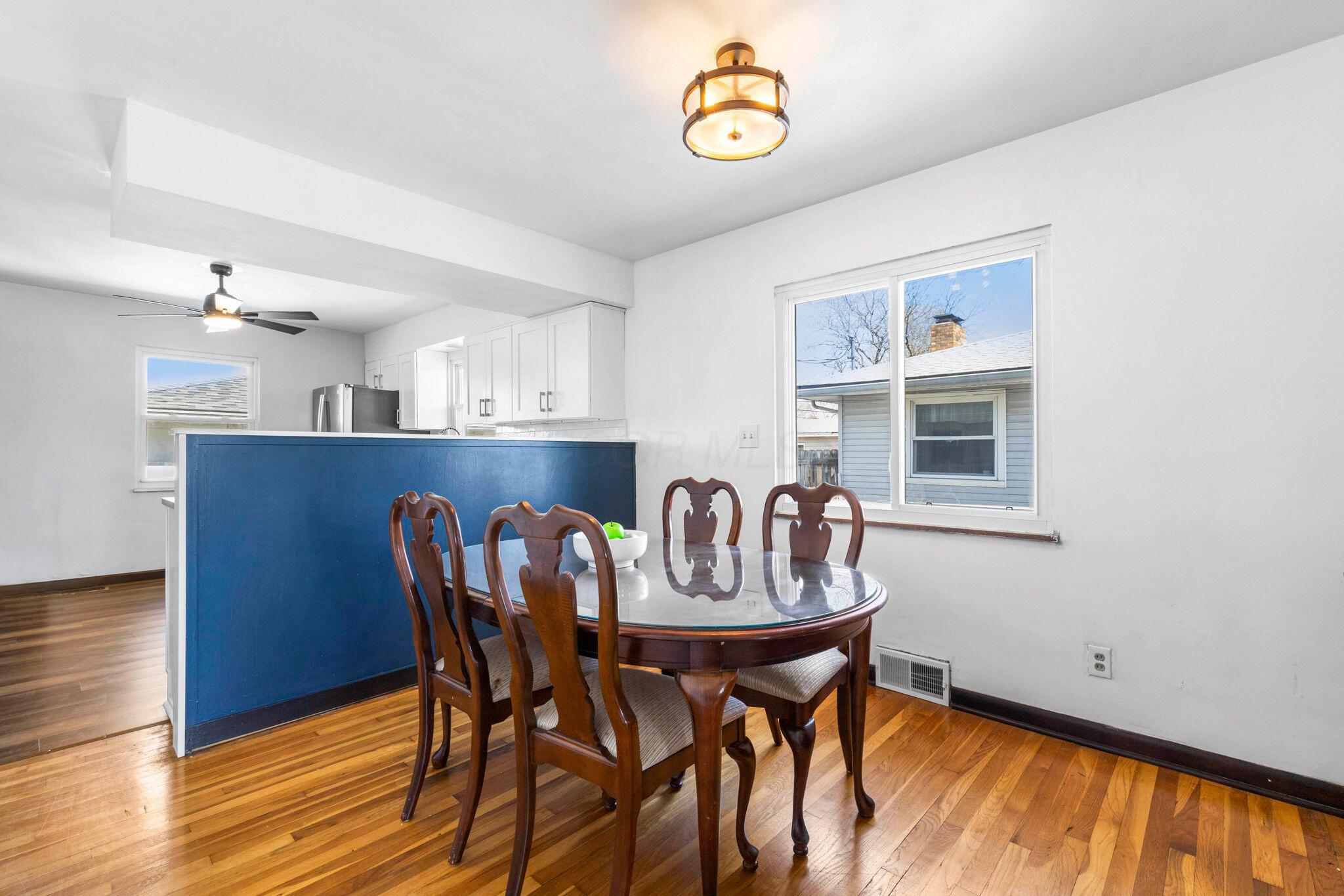 2746 St Patrick Road Columbus, OH 43204 - Photo 6 of 19 Dining Room