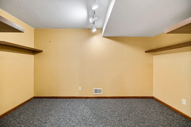 $849,000 | 15445 Holly Drive, Thompsonville, MI 49683