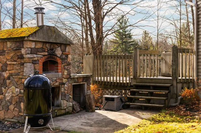 $849,000 | 15445 Holly Drive, Thompsonville, MI 49683