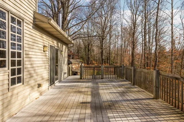 $849,000 | 15445 Holly Drive, Thompsonville, MI 49683