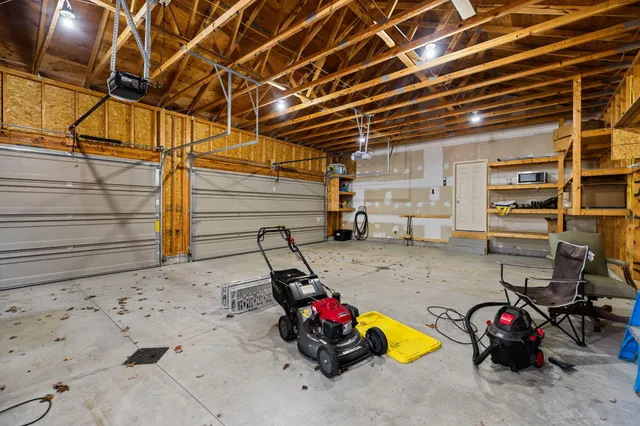 $849,000 | 15445 Holly Drive, Thompsonville, MI 49683