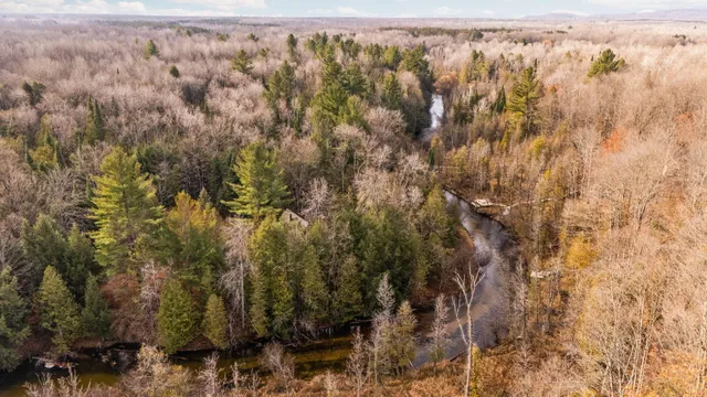 $849,000 | 15445 Holly Drive, Thompsonville, MI 49683