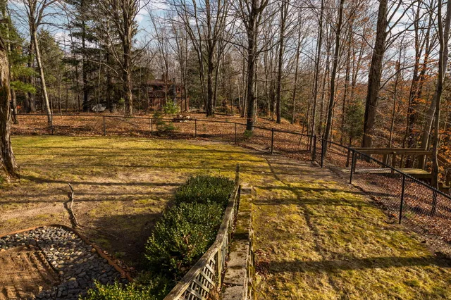 $849,000 | 15445 Holly Drive, Thompsonville, MI 49683