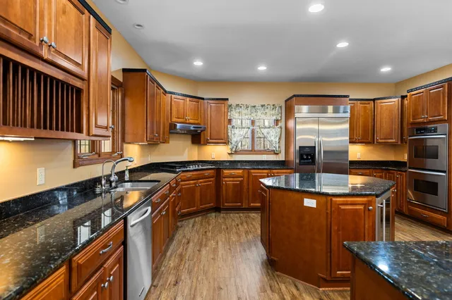 $849,000 | 15445 Holly Drive, Thompsonville, MI 49683