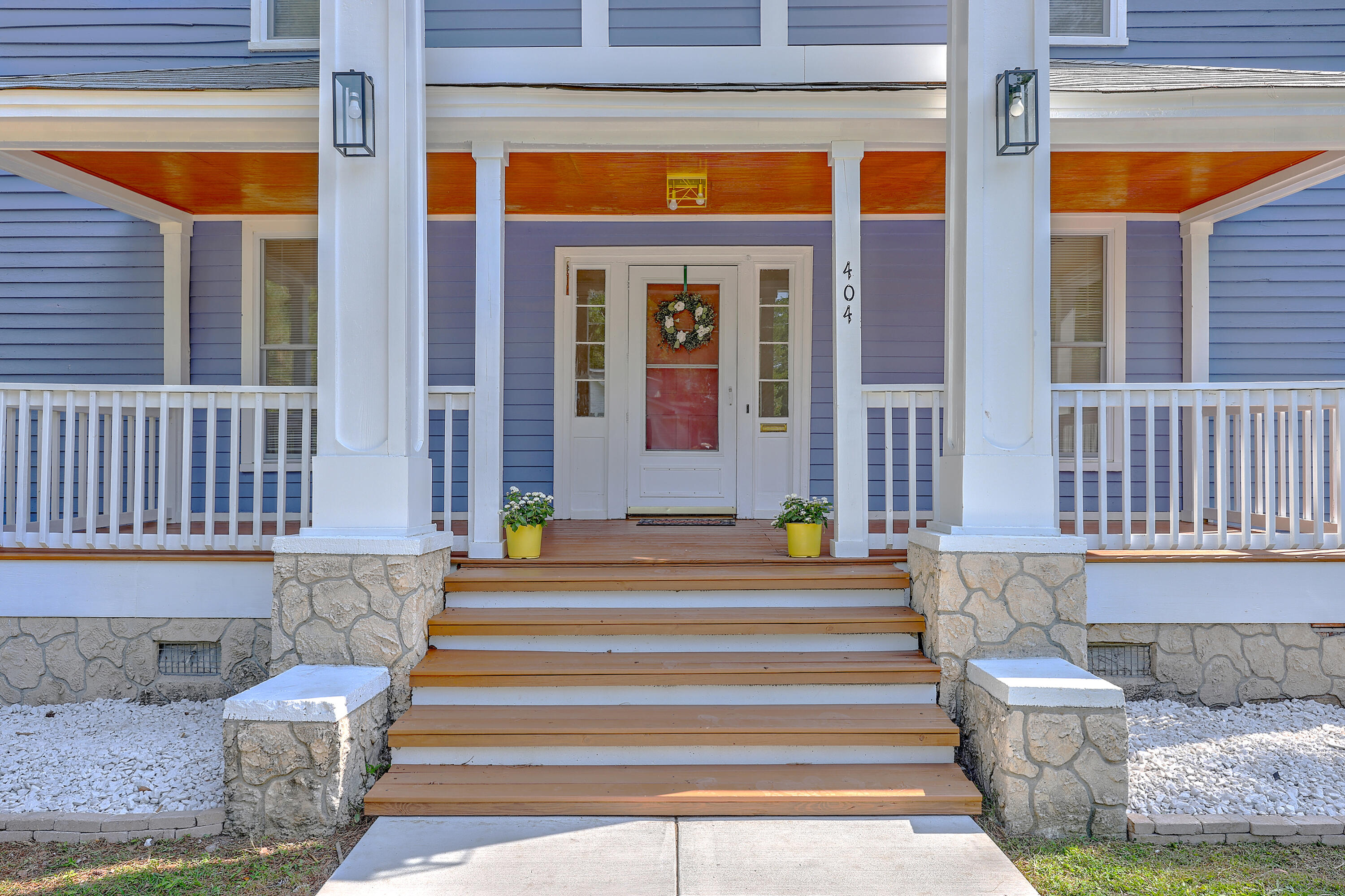 404 Raysor Street St. George, SC 29477 - Photo 2 of 40 Quintessential Southern Porch!
