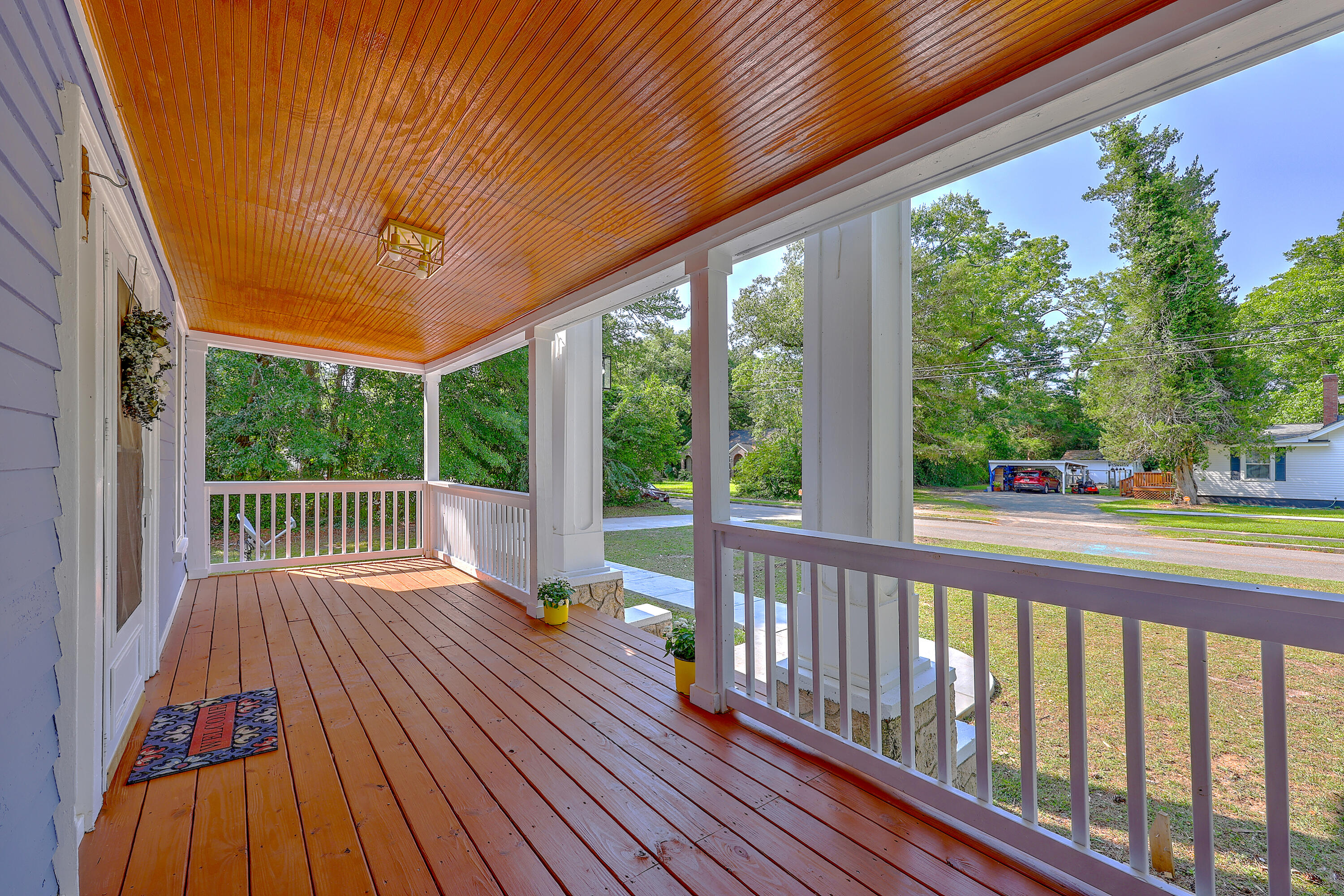 404 Raysor Street St. George, SC 29477 - Photo 3 of 40 Sit a Spell!