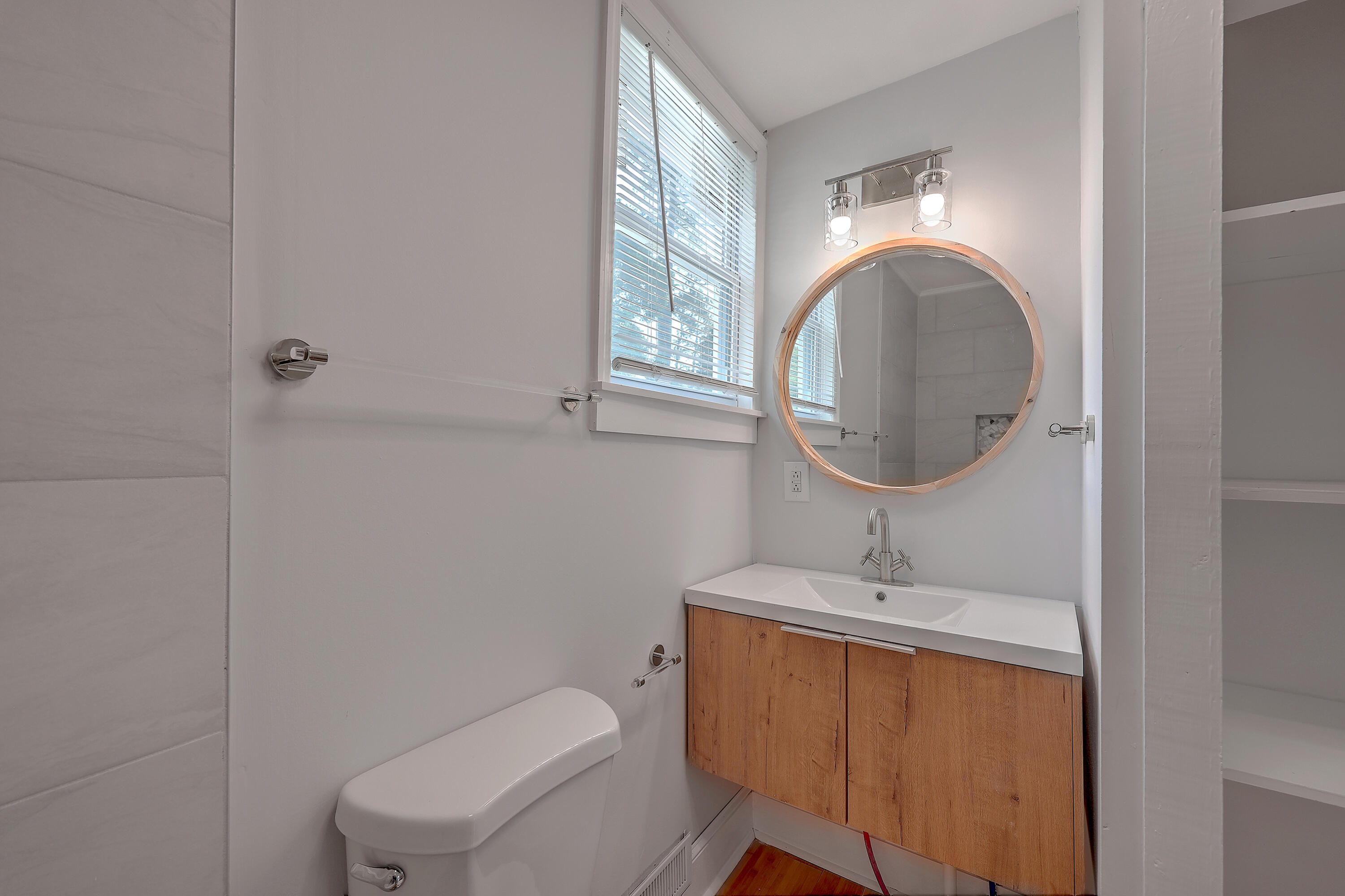 404 Raysor Street St. George, SC 29477 - Photo 36 of 40 Upstairs Bathroom