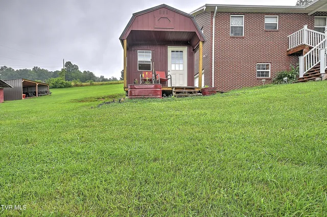 $399,900 | 15833 Black Hollow Road, Abingdon, VA 24210