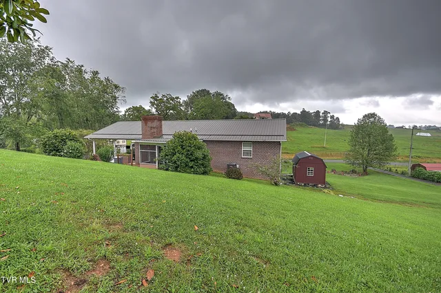 $399,900 | 15833 Black Hollow Road, Abingdon, VA 24210