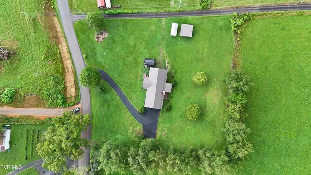 $399,900 | 15833 Black Hollow Road, Abingdon, VA 24210