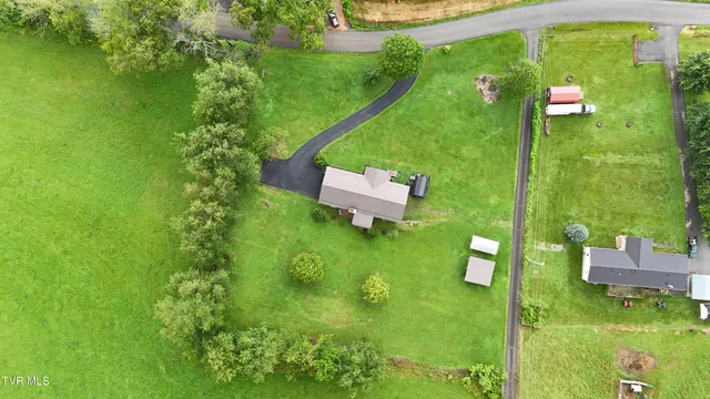 $399,900 | 15833 Black Hollow Road, Abingdon, VA 24210