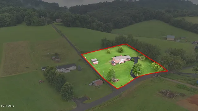 $399,900 | 15833 Black Hollow Road, Abingdon, VA 24210