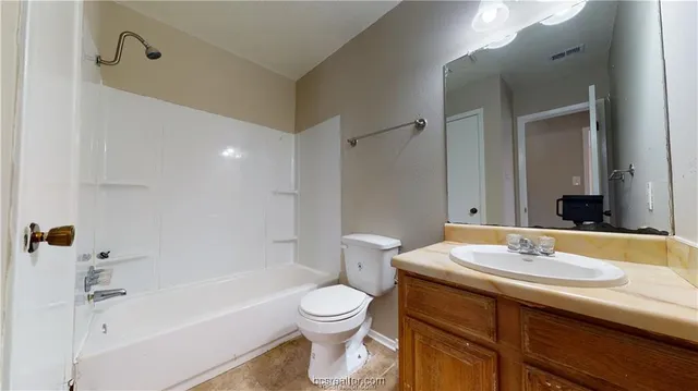 $1,100 | 1527 Pine Ridge Drive, Unit A, College Station, TX 77840