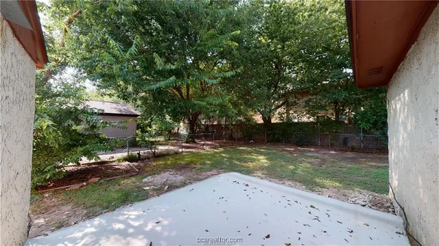 $1,100 | 1527 Pine Ridge Drive, Unit A, College Station, TX 77840