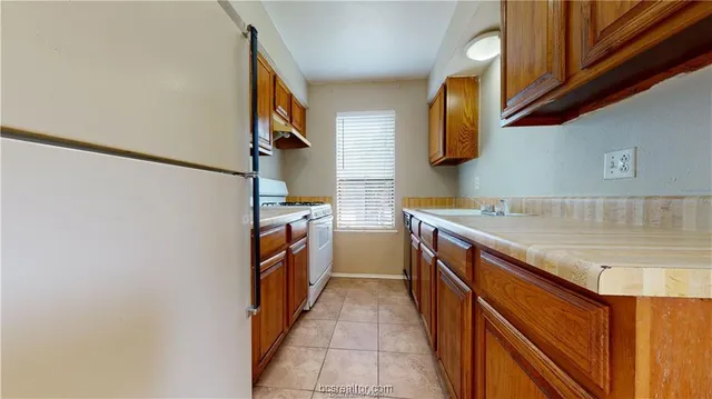 $1,100 | 1527 Pine Ridge Drive, Unit A, College Station, TX 77840