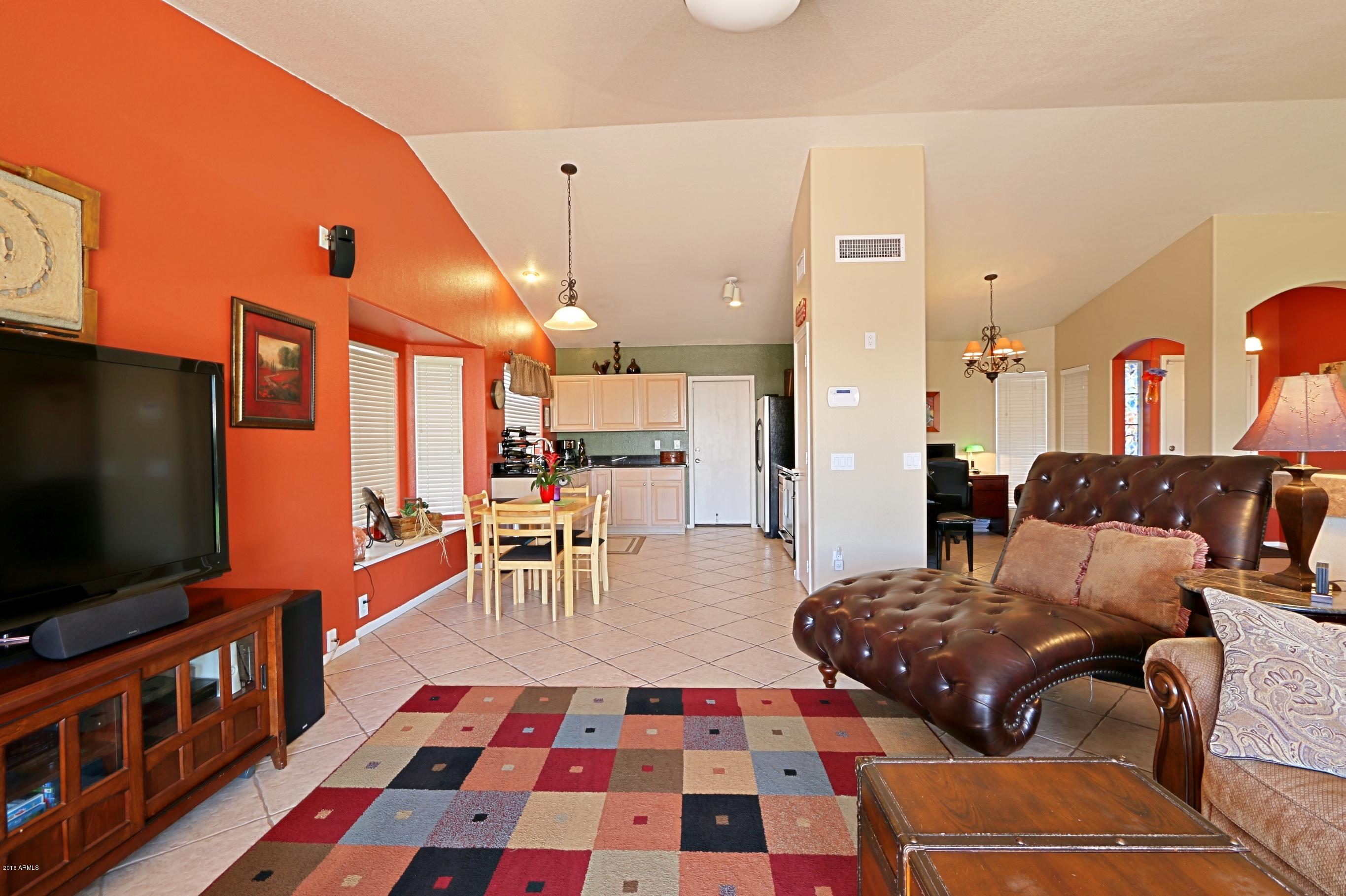 109 West Marco Polo Road Phoenix, AZ 85027 - Photo 11 of 33 Family Room 2