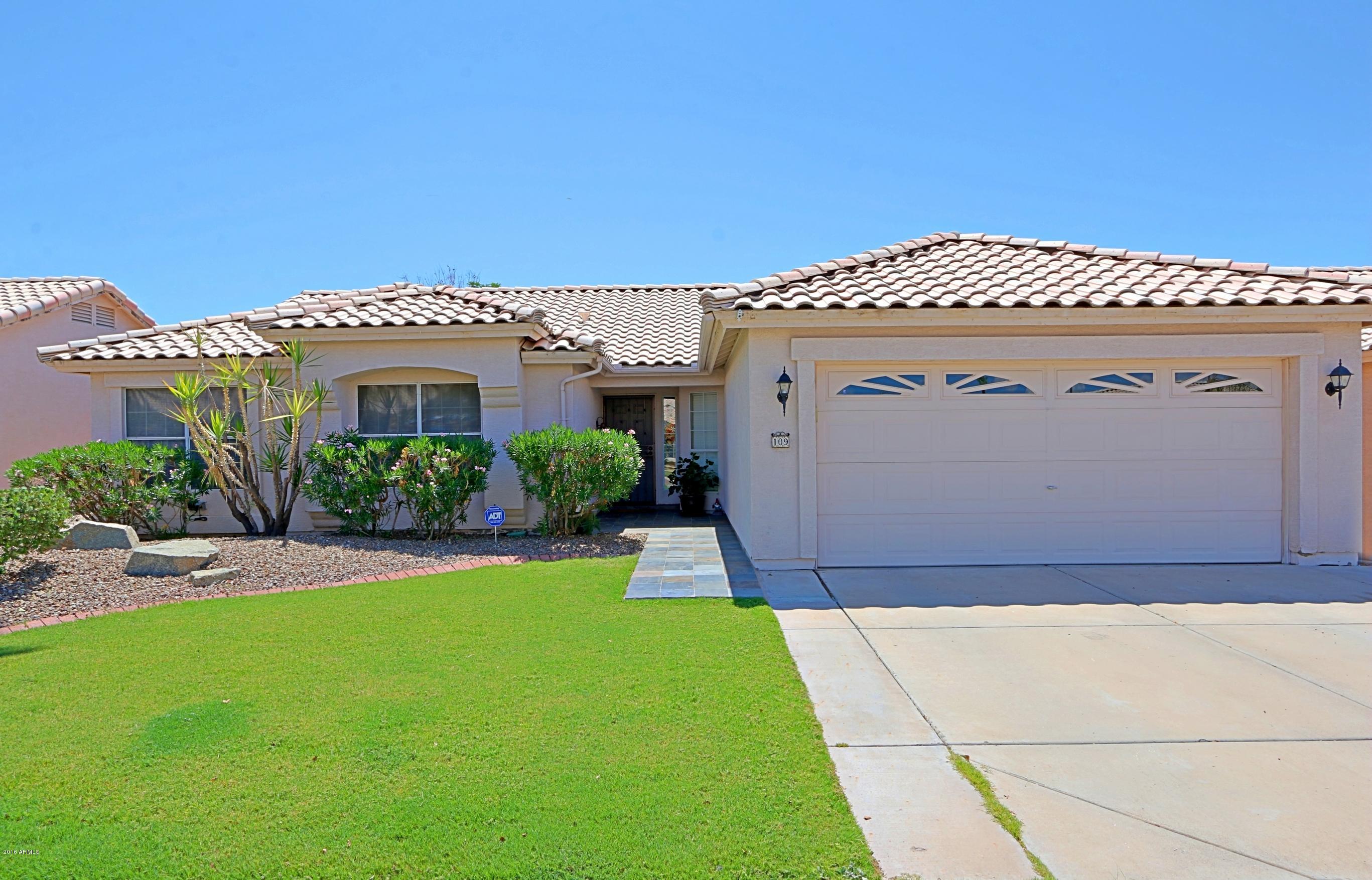 109 West Marco Polo Road Phoenix, AZ 85027 - Photo 3 of 33 Front 3