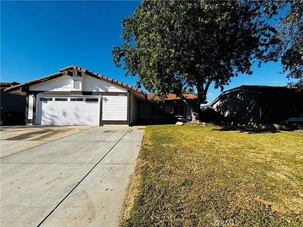 $2,800 | 23806 Elyce Court, Moreno Valley, CA 92553