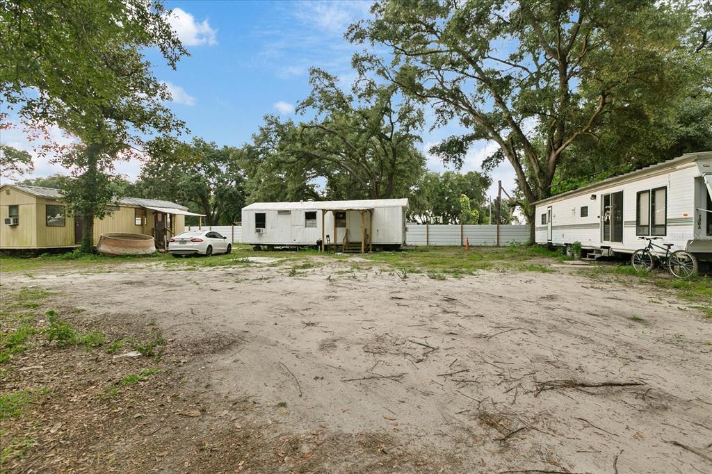 2102 Sydney Dover Road Dover, FL 33527 - Photo 14 of 38