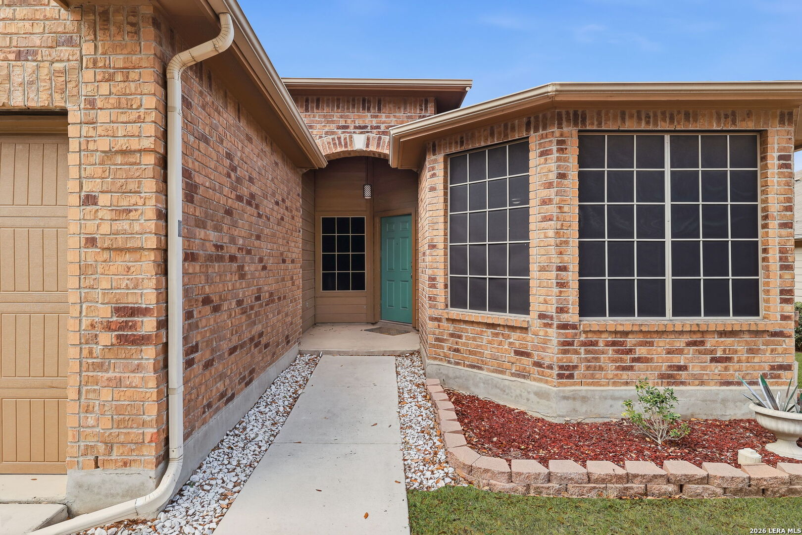 732 Hollow Ridge Schertz, TX 78108 - Photo 3 of 26