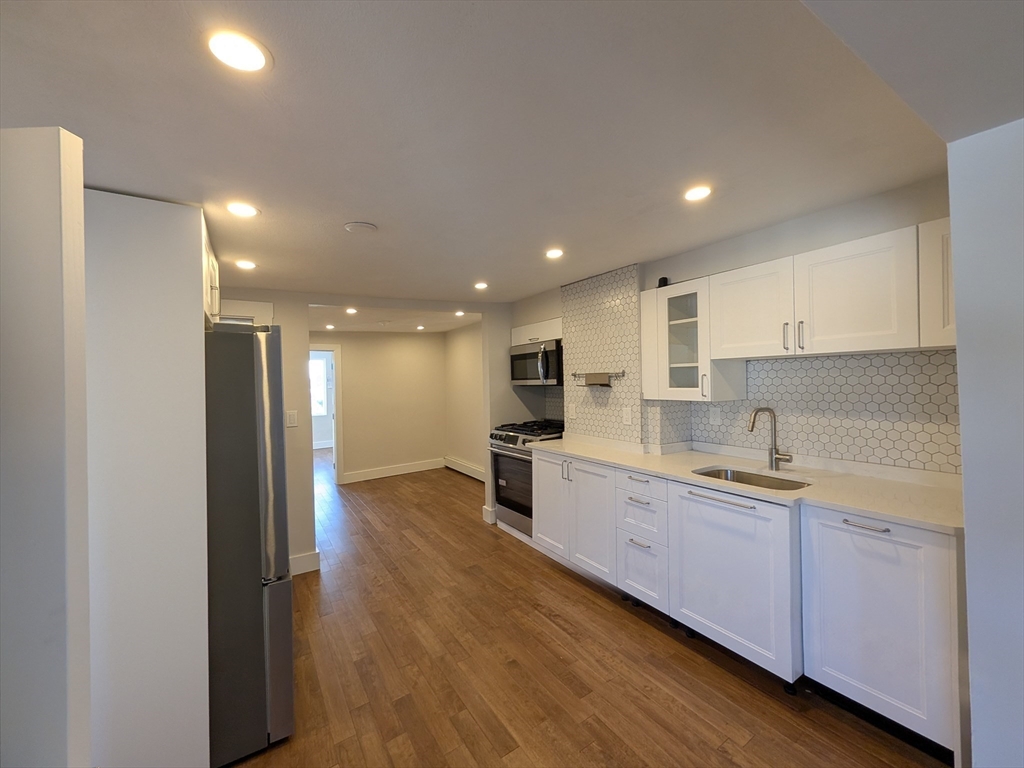 91 Marginal Street, Unit 3 Boston, MA 02128 - Photo 4 of 8 Gallery Image 4