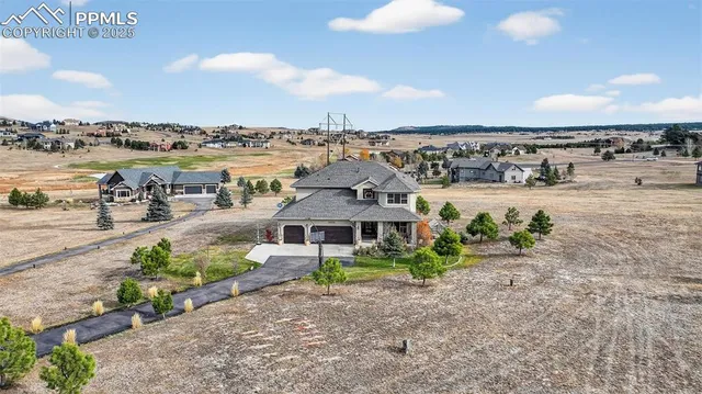 a picture of city view