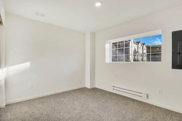 $289,990 | 887 Briar Gln Court, Hampshire, IL 60140