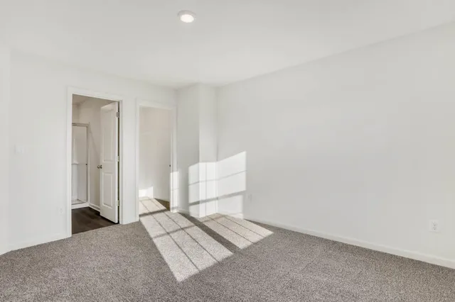 $289,990 | 887 Briar Gln Court, Hampshire, IL 60140