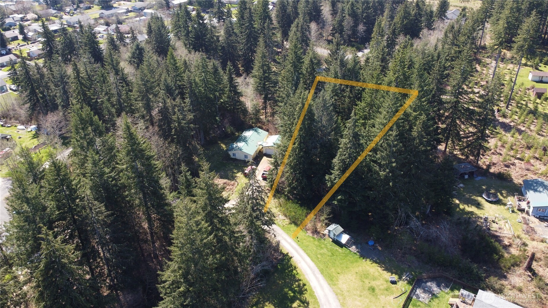 746 Trillium Avenue Forks, WA 98331 - Photo 3 of 10