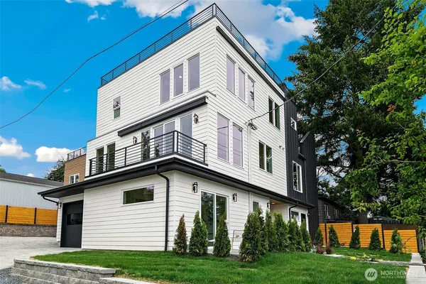 $1,075,000 | 9815 Linden Avenue North, Seattle, WA 98103