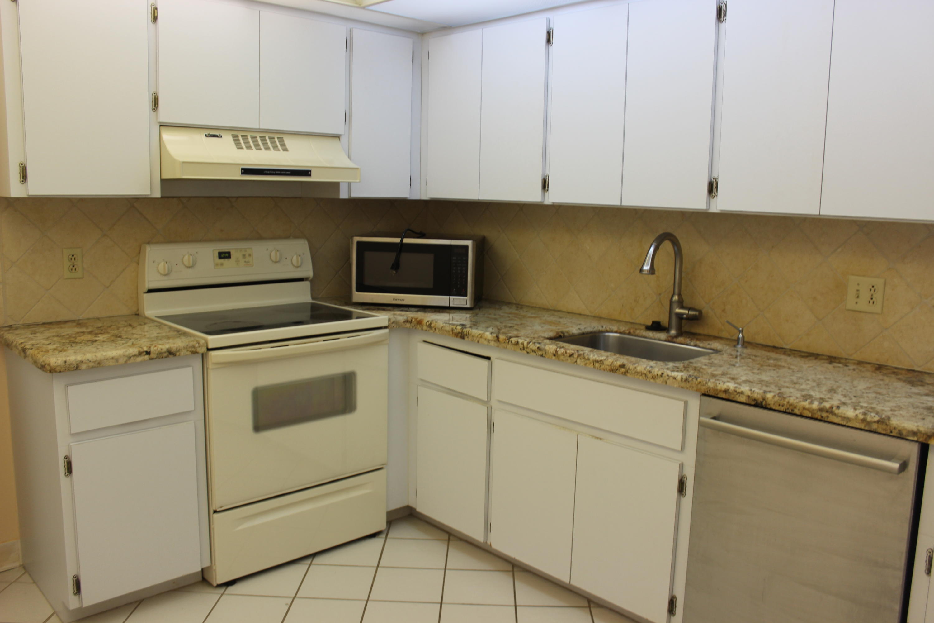 6500 Northwest 2nd Avenue, Unit 5120 Boca Raton, FL 33487 - Photo 3 of 24 IMG_2238 - Copy
