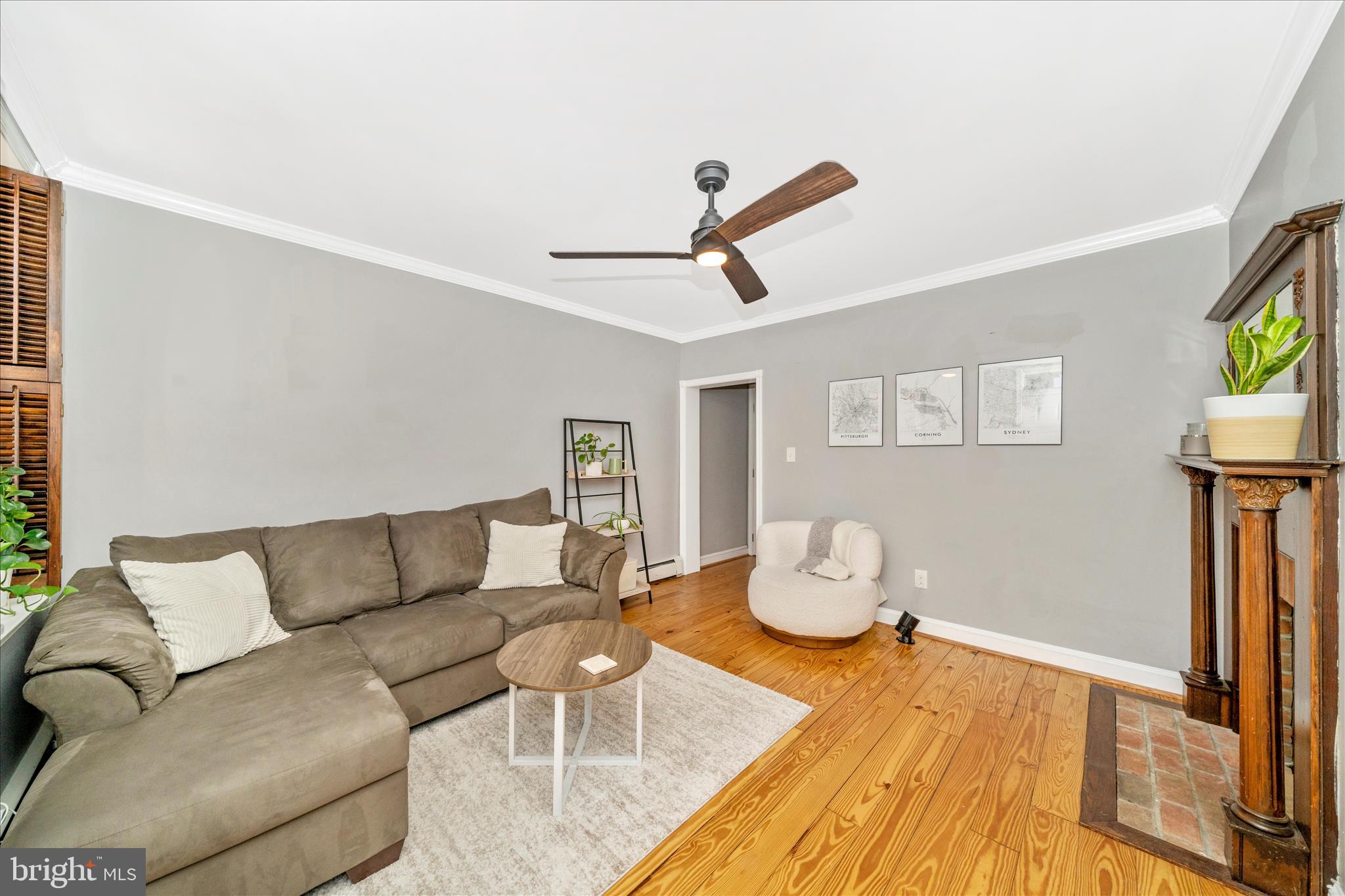 313 North Market Street Frederick, MD 21701 - Photo 6 of 40 a living room with furniture