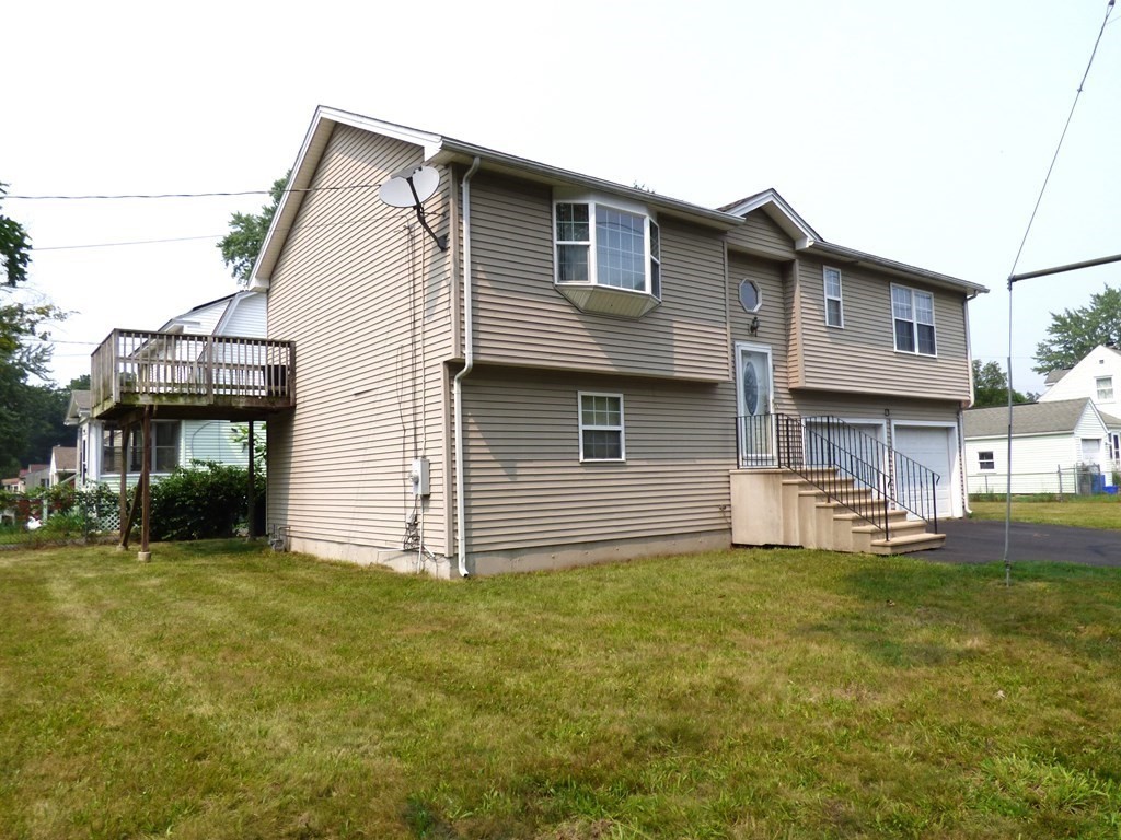 a front view of house with yard