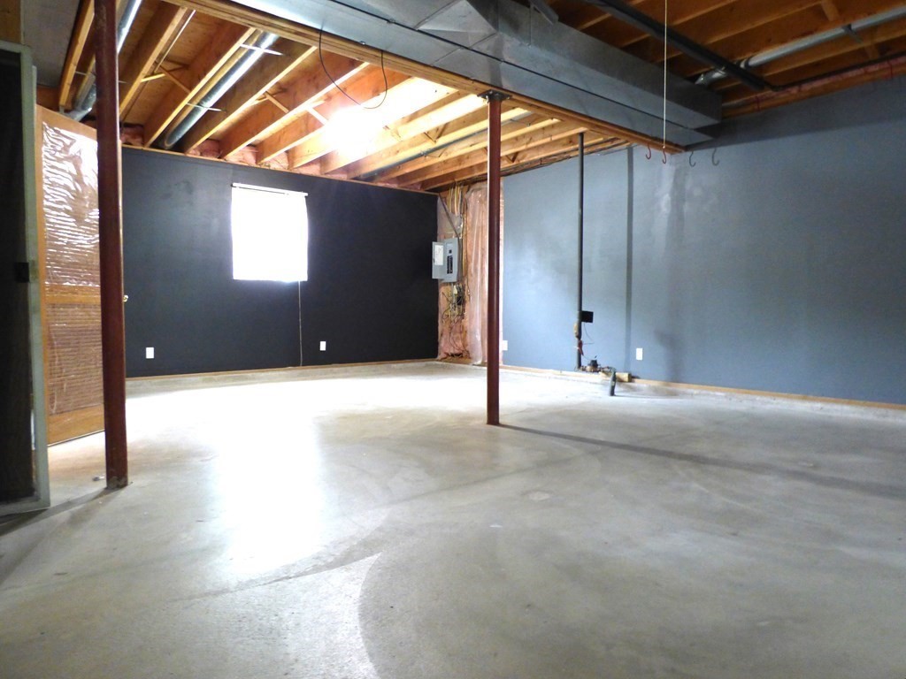 6 Devonshire Road Springfield, MA 01109 - Photo 17 of 23 a view of an empty room