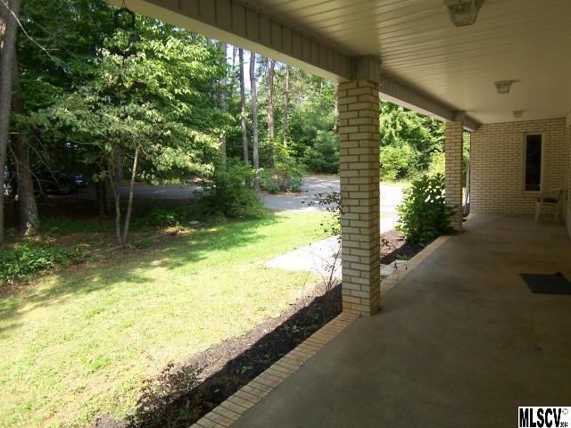 5274 Wolfe Road Hickory, NC 28601 - Photo 7 of 22 Gallery Image 7