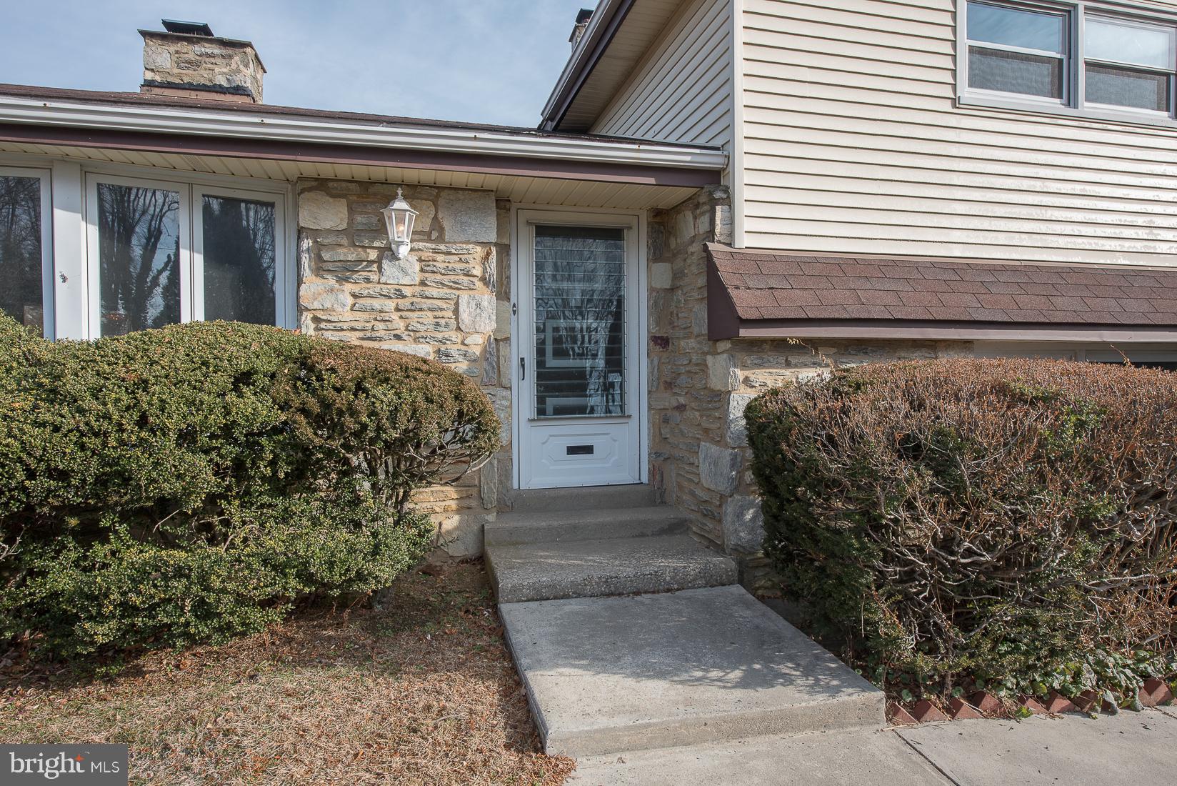 305 Old Farm Road Wyncote, PA 19095 - Photo 2 of 43 Gallery Image 2